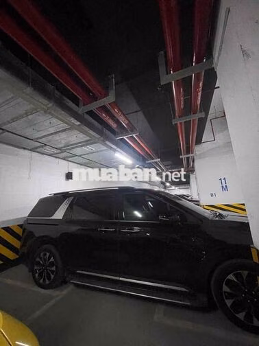 Kia Carnival 2022 Đen 75555 km