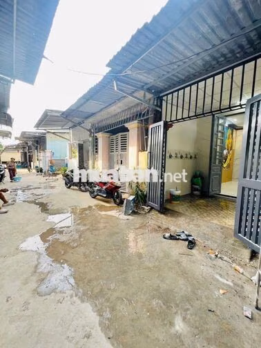nhà đối diện trường FPT thái hòa cũ