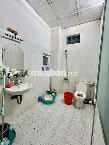 Cho thuê phòng trong nhà 3 tầng, Hiệp Bình Phước – 5 triệu/tháng