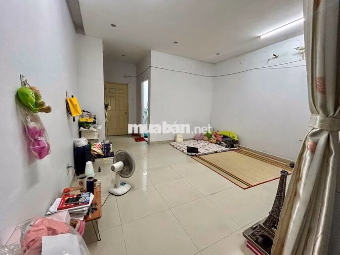 Cho thuê phòng trong nhà 3 tầng, Hiệp Bình Phước – 5 triệu/tháng