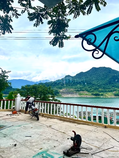 Bán khu nghỉ dưỡng view Hồ Hoà Bình