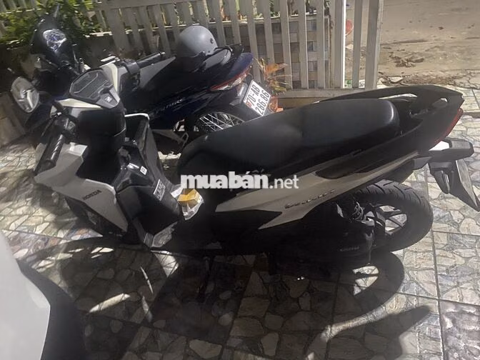Honda Vario 125 2021 Trắng đen