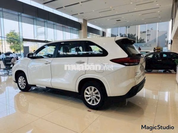 Toyota Innova Cross 2.0G CVT 2026 - 702 Triệu