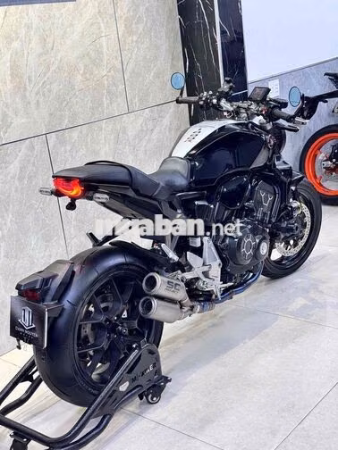 Honda CB1000 Neo Sport Đen