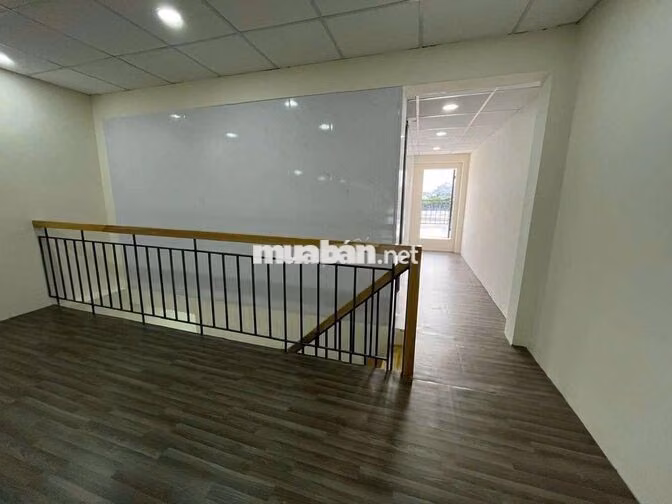 NHÀ MT PHAN VĂN HỚN DIỆN TÍCH RỘNG GIÁ TỐT