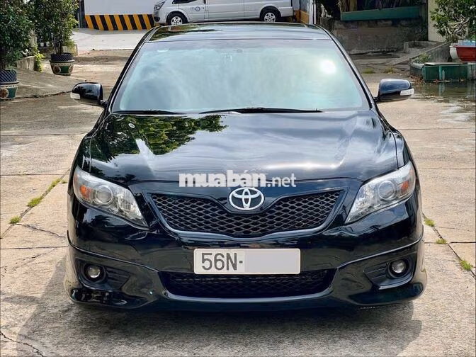 TOYOTA CAMRY SE 2.5. MODEL 2010