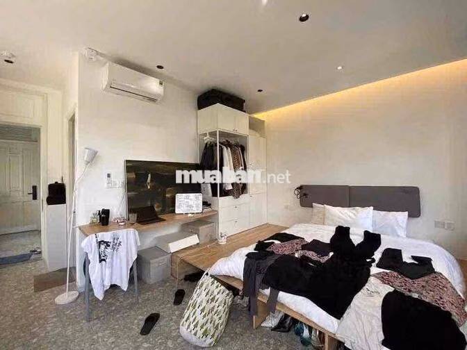 KHÁCH MÌNH PASS PHÒNG GẦN ĐẠI HỌC HOA SEN, UEH, HUFLIT