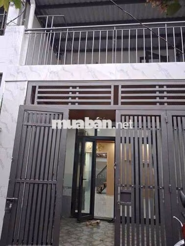 Nhà hẻm rộng 4m có 2 pn 2wc, mới và sạch sẽ