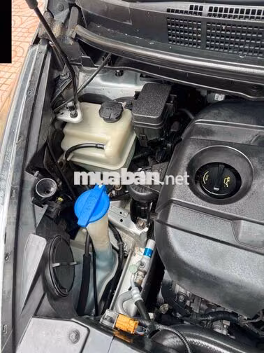 Kia Rondo 2017 Bạc Tự động