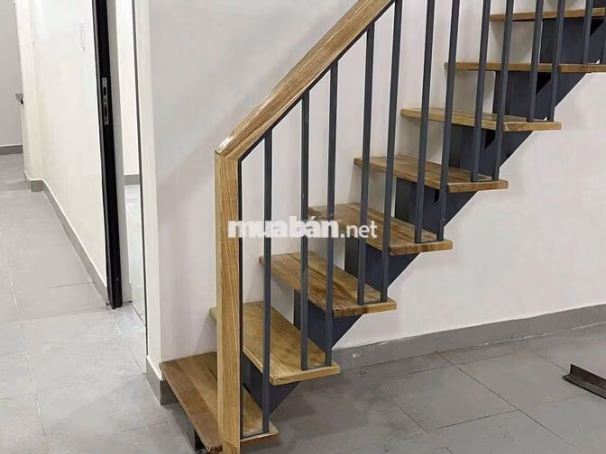NHÀ MT PHAN VĂN HỚN DIỆN TÍCH RỘNG GIÁ TỐT