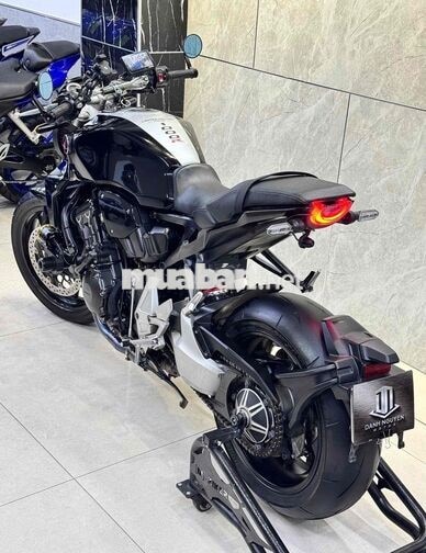 Honda CB1000 Neo Sport Đen
