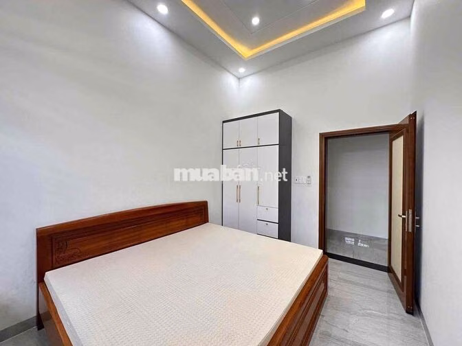 Cho thuê nhà sân vườn full nội thất phường Chánh Mỹ