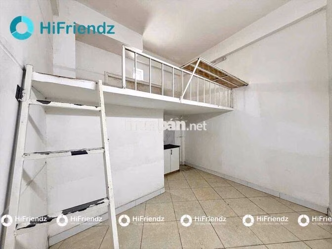 TRỌ RỘNG 20M2 - NGAY BẾN XE HT