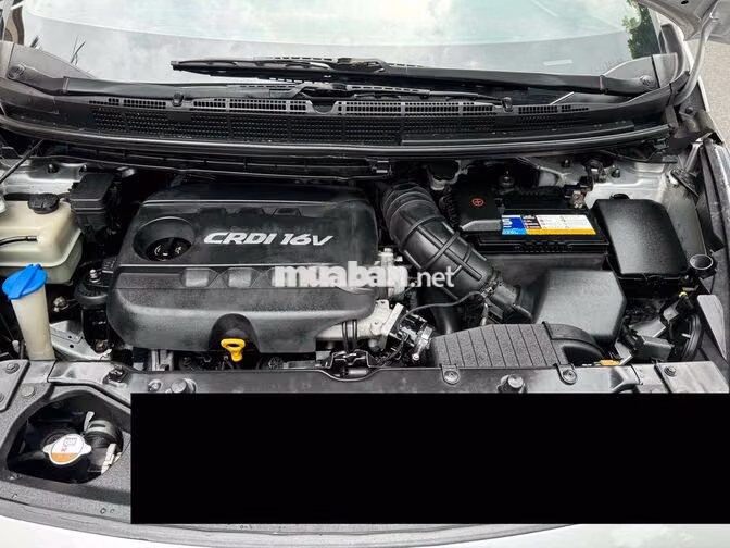 Kia Rondo 2017 Bạc Tự động