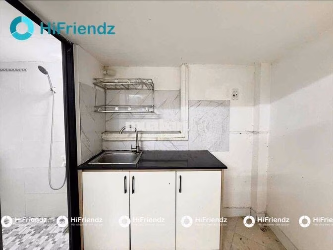 TRỌ RỘNG 20M2 - NGAY BẾN XE HT