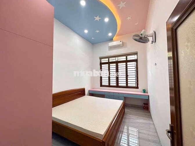 Cho thuê nhà sân vườn full nội thất phường Chánh Mỹ