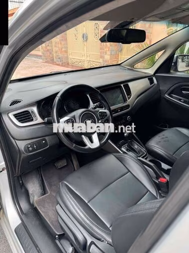 Kia Rondo 2017 Bạc Tự động