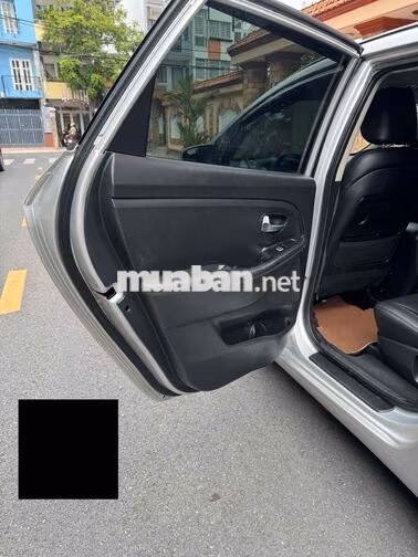 Kia Rondo 2017 Bạc Tự động