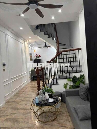 chính chủ cần bán nhà cổ điển A