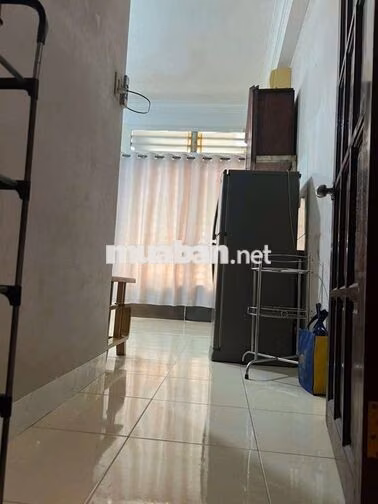 PHÒNG 40M2, 3 NGƯỜI Ở, CÓ BAN CÔNG, Bình thạnh 