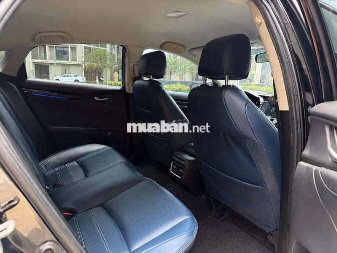 Honda Civic 1.8G 2019 full đồ chơi cực đẹp gầm êm