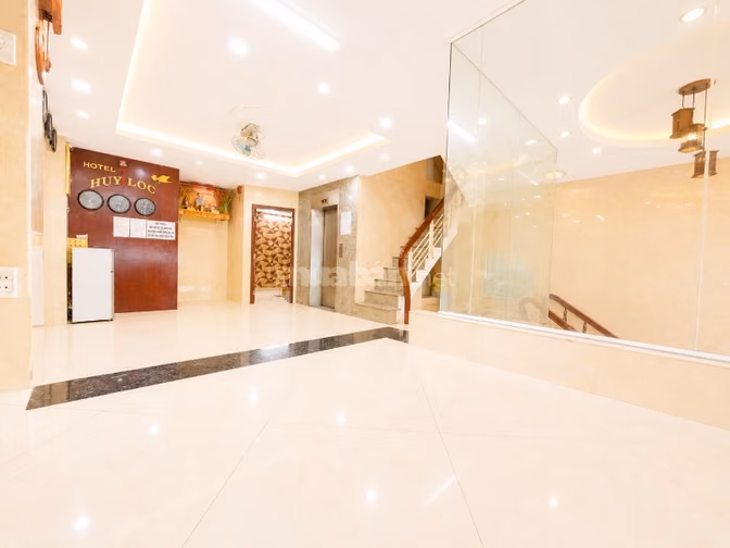 Chính chủ cho thuê mặt bằng dưới khách sạn 20m2 giá 4tr Hồ Thị Kỷ
