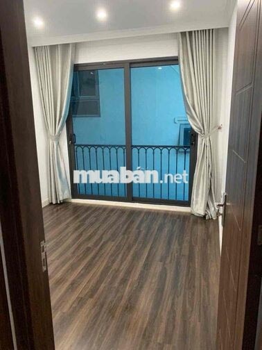 chính chủ cần bán nhà cổ điển A