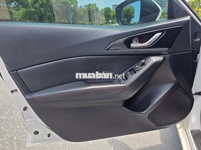 Mazda Mazda3 1.5L 2016 Trắng 90000 km