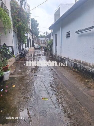 Riêng biệt như nhà nguyên căn DTSD 36m² trệt gác sân chung để xe vô tư