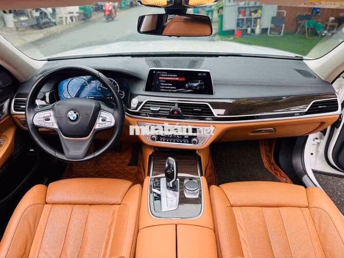 BMW 730Li 2018 Trắng Tự động 8 cấp