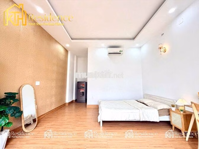PHÒNG ĐẸP BAN CÔNG CỬA SỔ THOÁNG MÁT FULL NỘI THẤT