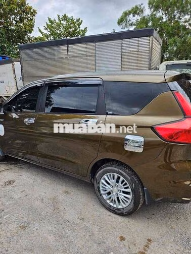 Suzuki Ertiga Hybrid Nâu