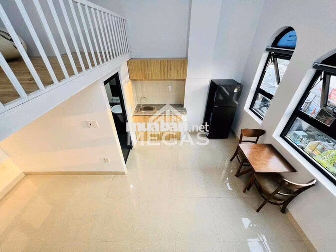 Duplex Mới Xây, Cửa Sổ Thoáng. Ngay Cổng Sau Văn Lang Cơ sở 3