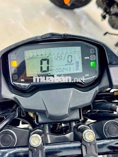 Suzuki Bandit 150 2000 km Đen