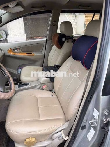 Toyota Innova-V 2010 Số tự động Bạc