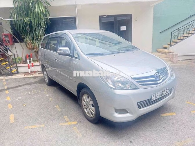 Toyota Innova-V 2010 Số tự động Bạc