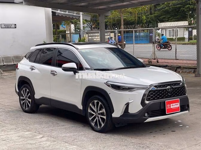 ✓✓TOYOTA COROLLA CROSS 1.8V 2022