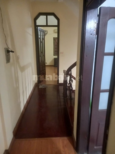 Chính chủ cho thuê nhà Nguyễn Chí Thanh - Phường Láng 45 m2x 4 tầng 