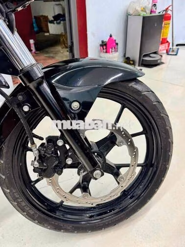 Suzuki Bandit 150 2000 km Đen