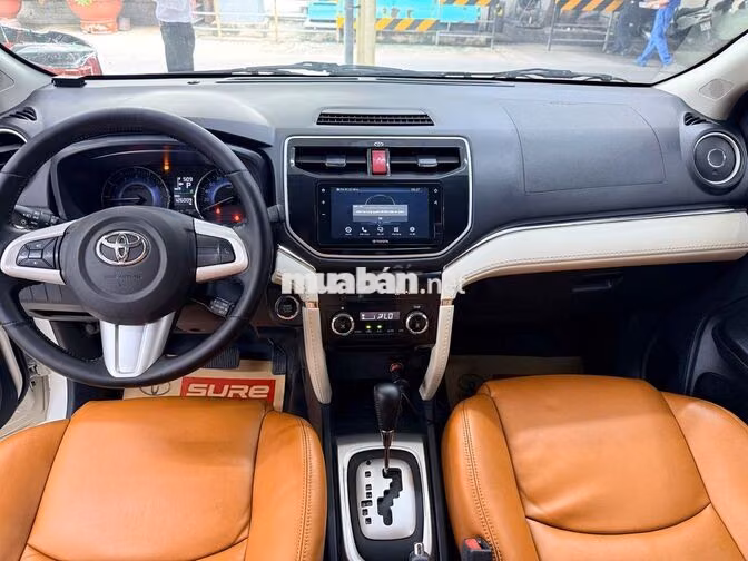 TOYOTA RUSH 1.5S AT 2018