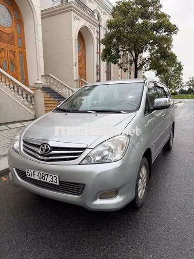 Toyota Innova-V 2010 Số tự động Bạc