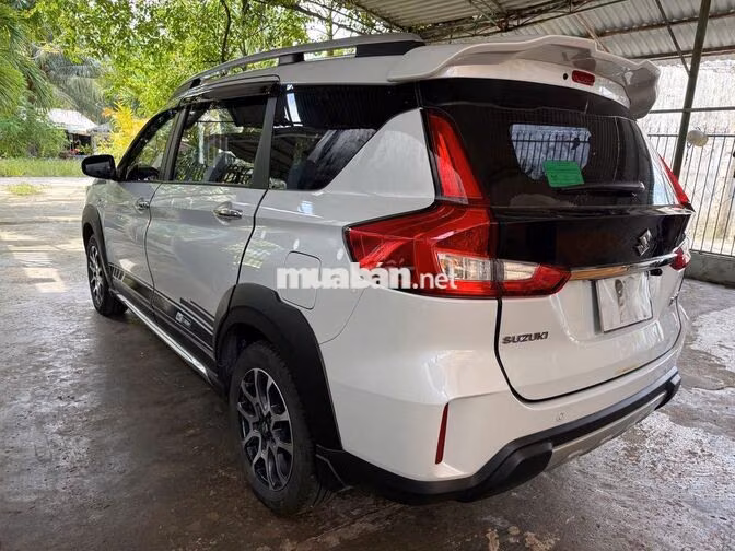 Suzuki XL7 2022 Trắng 9.000km