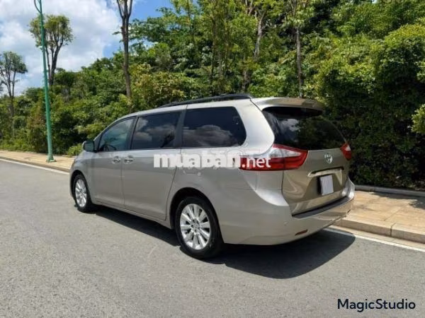 Toyota Sienna Limited 3.5 AT AWD 2017