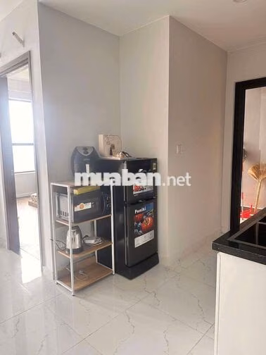 CHO THUÊ 2PN giá 6tr đầy đủ NT cơ bản tủ lạnh, máy lạnh, bếp, máy giặt