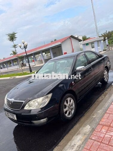 Toyota Camry 2.4G 2005 màu Đen