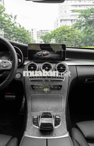 Mercedes C300 - 2020 mẫu facelift màu đen giá tốt