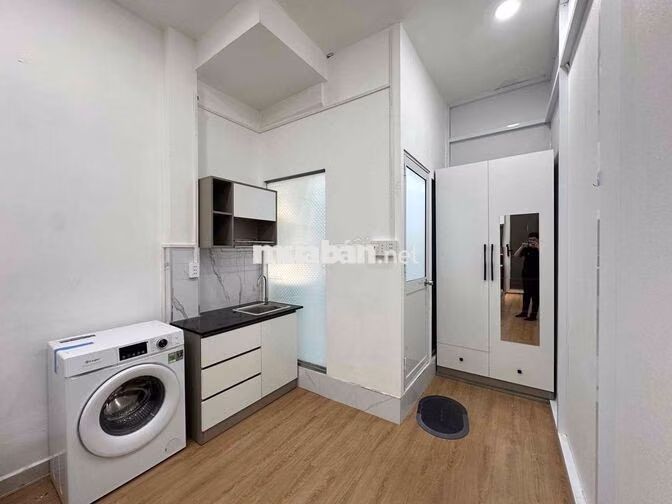 Mới 100% căn hộ 30m2 máy giặt riêng ngay Nguyễn Hữu Cảnh giáp Quận 1,3