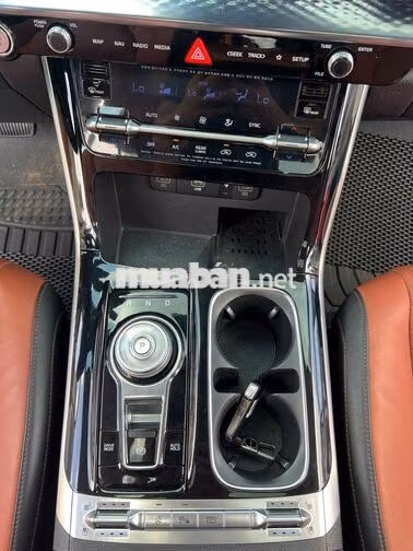 Kia Carnival Signature 2023 Trắng 60000 km