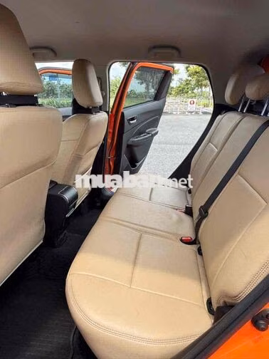 Suzuki Swift 2023 - Màu : Cam - Odo : 30.000km