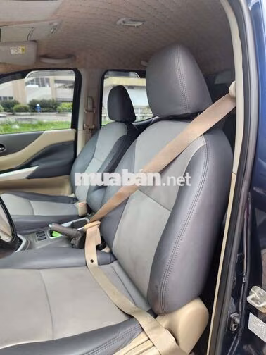 Nissan Navara AT 1 cầu 2018 Xanh 130000 km